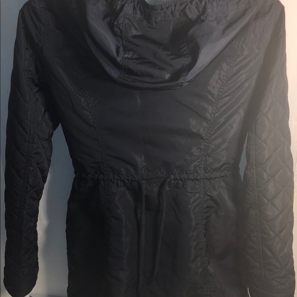 Hollister Draw String Quilted Fur Hooded Coat. - Picture 3 of 5
